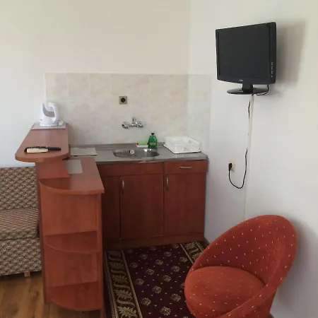 Family Dramchev Гостьовий будинок Несебир