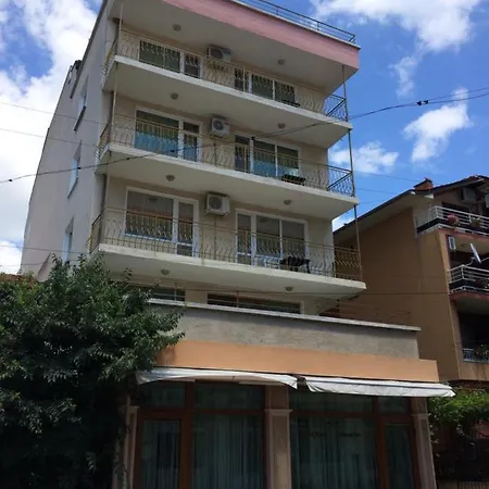 Family Dramchev Гостьовий будинок 3*