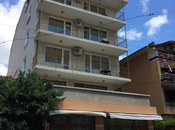 Family Dramchev Affittacamere 4*