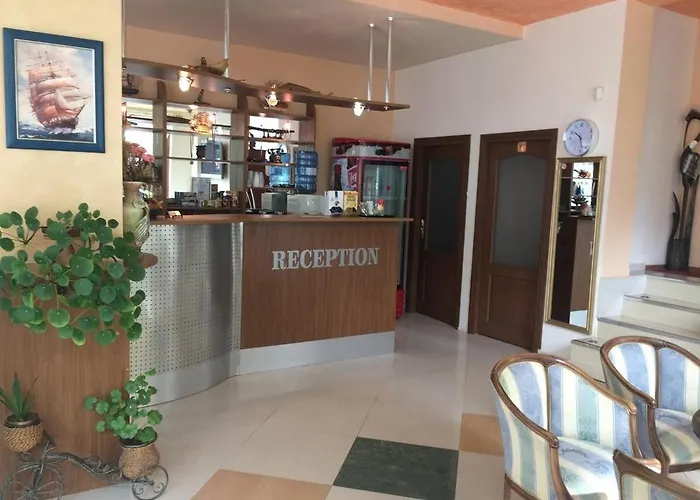 Affittacamere Family Dramchev 4*